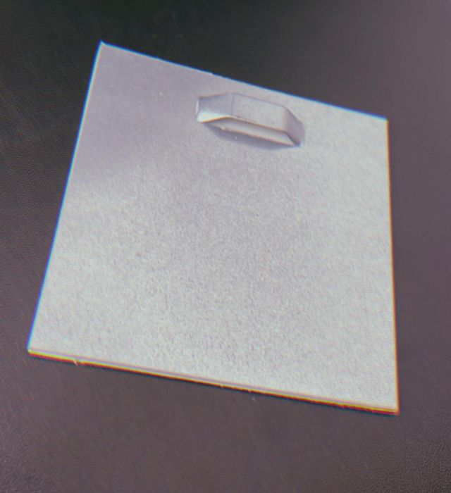 Colgador adhesivo metálico 